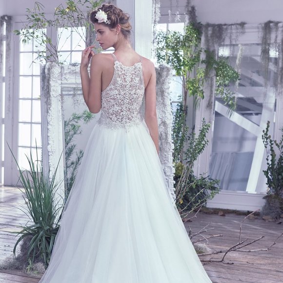 Maggie Sottero Lisette Wedding Dress - Picture 3 of 5